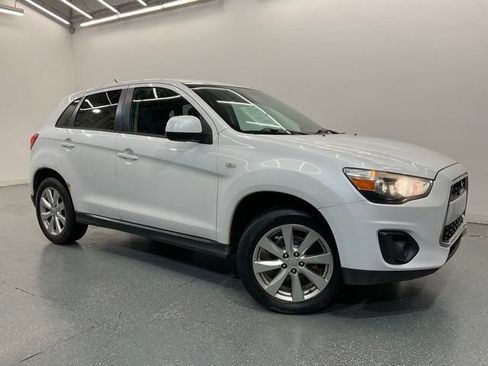 Used 2015 Mitsubishi Outlander Sport ES AWD/4WD image 2