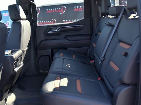 Used 2022 GMC Sierra 1500 AT4 w/ AT4 Premium Package image 47