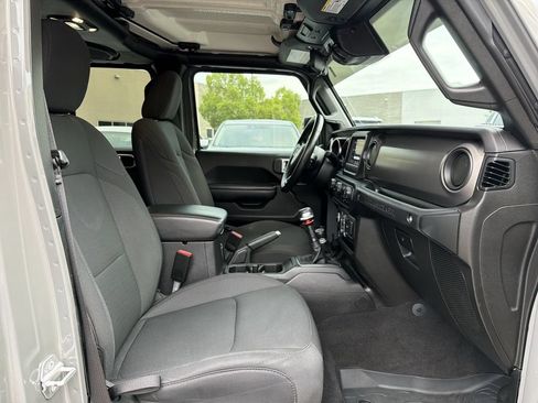 Used 2021 Jeep Wrangler Unlimited Sport AWD/4WD image 17
