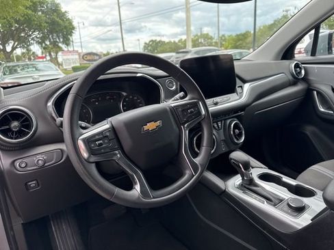 Used 2025 Chevrolet Blazer LT image 23