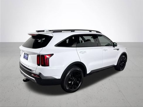 Used 2022 Kia Sorento S w/ Panoramic Sunroof Package AWD/4WD image 6