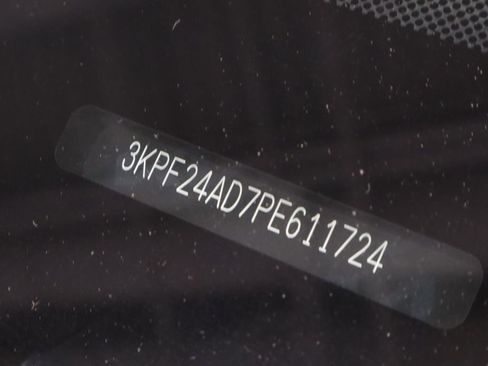 Used 2023 Kia Forte LXS w/ LXS Technology Package FWD image 32