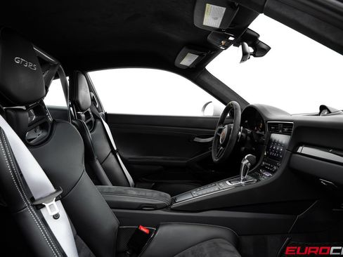 Used 2019 Porsche 911 GT3 RS RWD image 39
