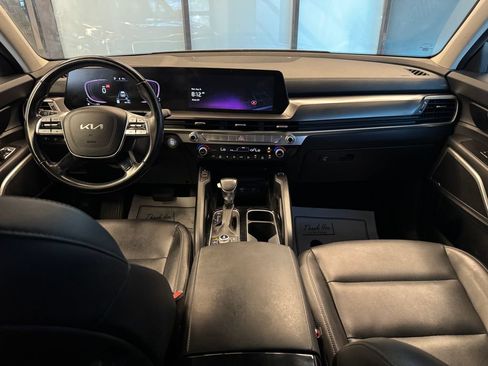 Used 2023 Kia Telluride S AWD/4WD image 9