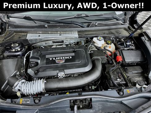 Used 2023 Cadillac XT4 Premium Luxury image 30