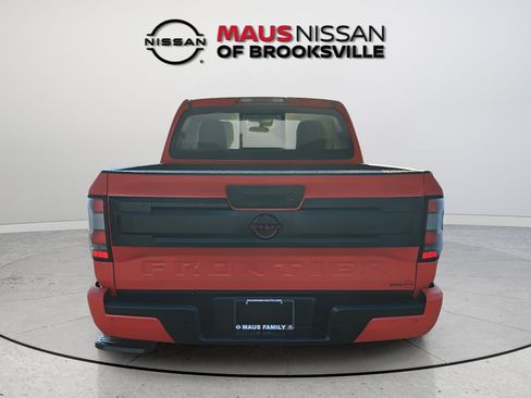 Certified 2025 Nissan Frontier PRO-4X AWD/4WD image 9