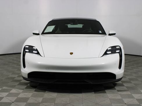 Used 2022 Porsche Taycan RWD image 39