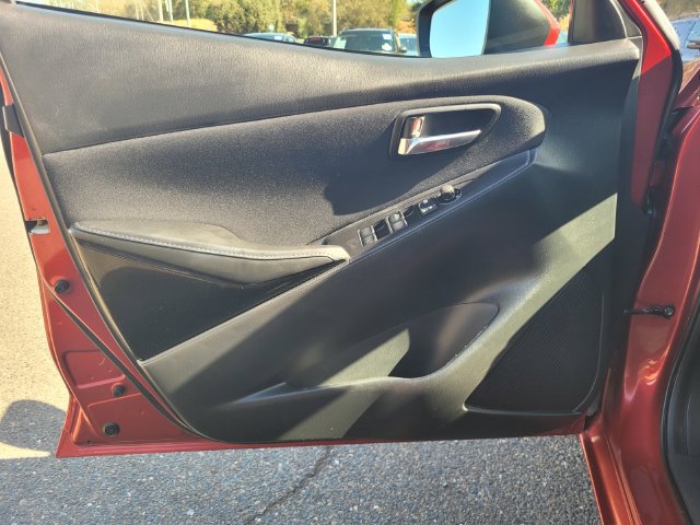 Used 2017 Toyota Yaris iA FWD image 16