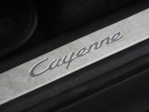 Certified 2023 Porsche Cayenne Coupe AWD/4WD image 39