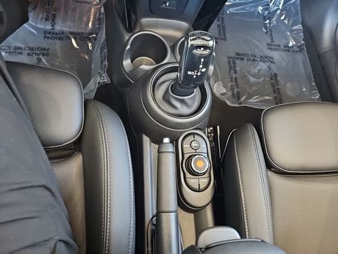 Used 2022 MINI Cooper S w/ Premium Package FWD image 19