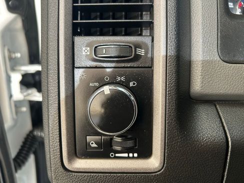 Used 2018 RAM 1500 Tradesman w/ Popular Equipment Group image 27