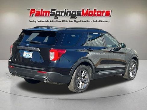 Certified 2022 Ford Explorer XLT w/ Equipment Group 202A image 4
