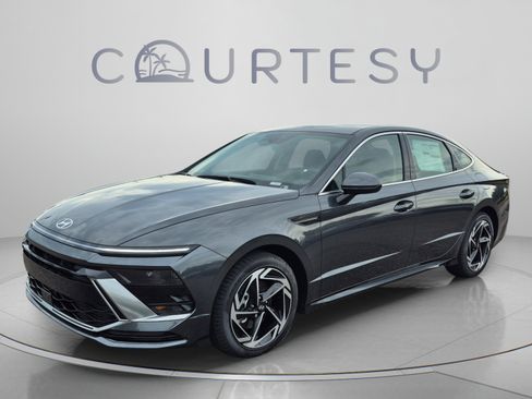 New 2026 Hyundai Sonata SEL FWD image 1