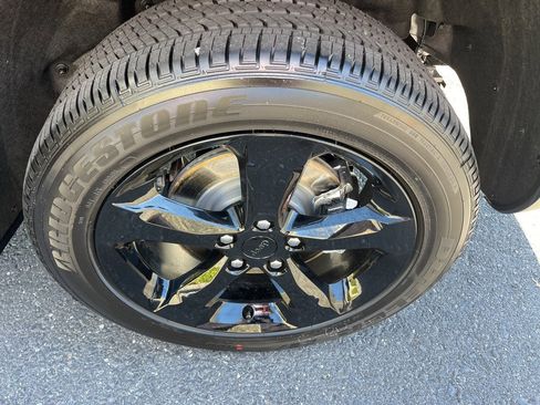 New 2025 Jeep Grand Cherokee L Altitude image 15