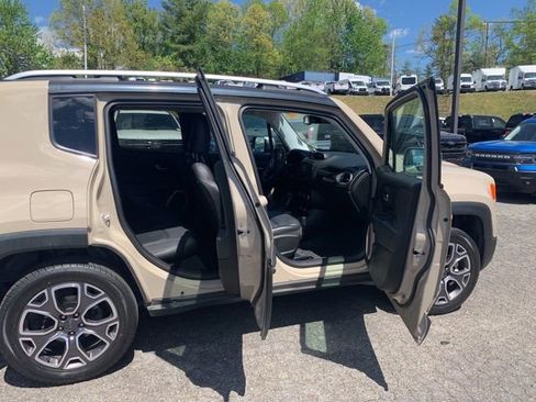 Used 2016 Jeep Renegade Limited AWD/4WD image 11
