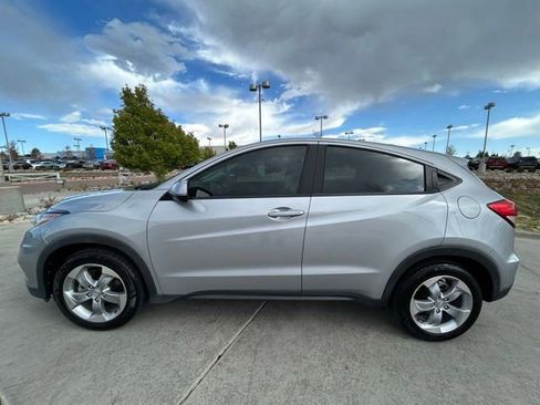 Used 2022 Honda HR-V LX image 4