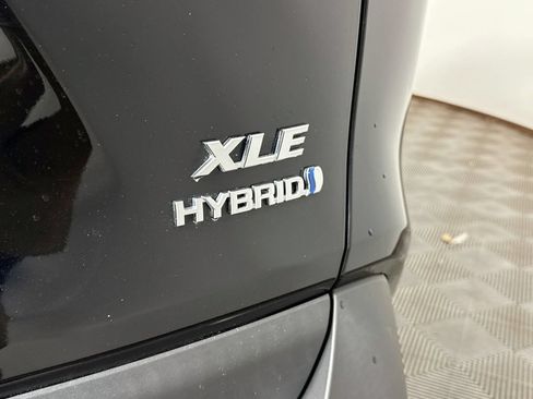 Certified 2024 Toyota RAV4 XLE w/ Convenience Package AWD/4WD image 27