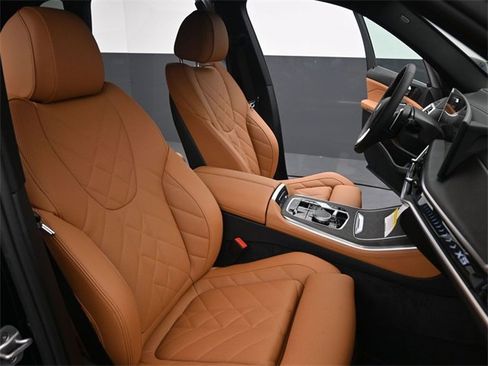 New 2026 BMW X5 xDrive50e w/ Premium Package image 27