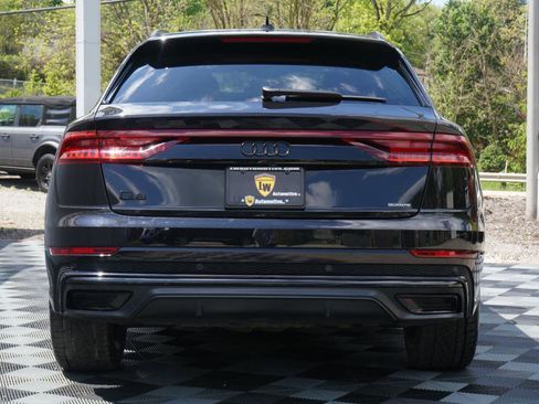 Used 2021 Audi Q8 Premium Plus w/ Premium Plus Package AWD/4WD image 8