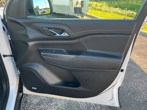 Certified 2023 GMC Acadia SLT w/ Elevation Edition AWD/4WD image 22