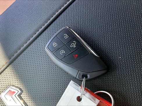 Used 2025 GMC Sierra 2500 AT4 w/ AT4 Premium Plus Package image 36