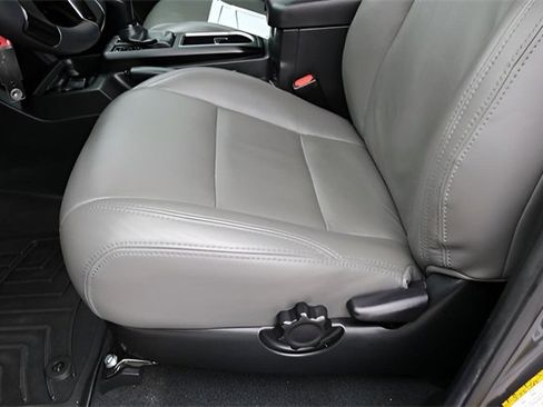 Used 2022 Toyota Tacoma TRD Sport image 13