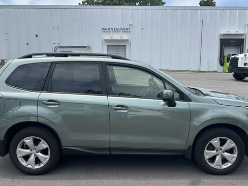 Used 2016 Subaru Forester 2.5i Premium AWD/4WD image 10