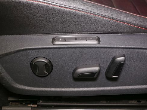 Certified 2022 Volkswagen Jetta GLI Autobahn FWD image 45