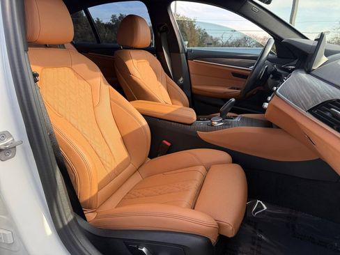 Used 2023 BMW 530i 530i w/ M Sport Package image 27