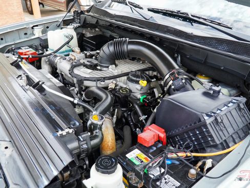 Used 2017 Nissan Titan PRO-4X image 12