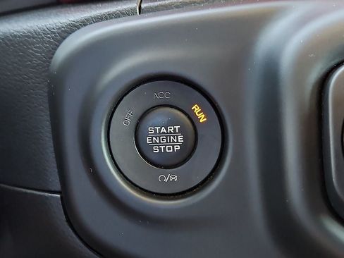 Used 2018 Jeep Wrangler Unlimited Rubicon AWD/4WD image 26