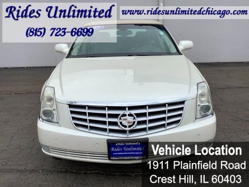 Used 2007 Cadillac DTS Luxury I w/ Trunk Convenience Package FWD image 9