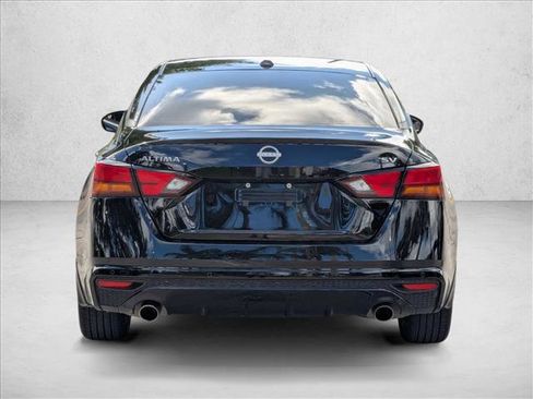 Certified 2024 Nissan Altima 2.5 SV w/ SV Premium Package image 7