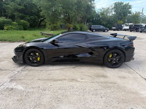 Used 2021 Chevrolet Corvette Stingray Premium Conv w/ Z51 Performance Package RWD image 3
