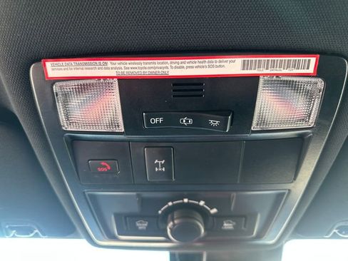 Used 2023 Toyota Tacoma TRD Off-Road w/ Advanced Technology Package AWD/4WD image 22