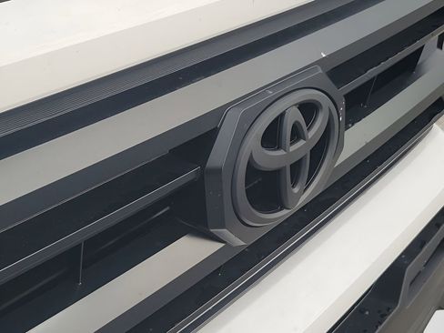 New 2025 Toyota Tacoma SR5 AWD/4WD image 39