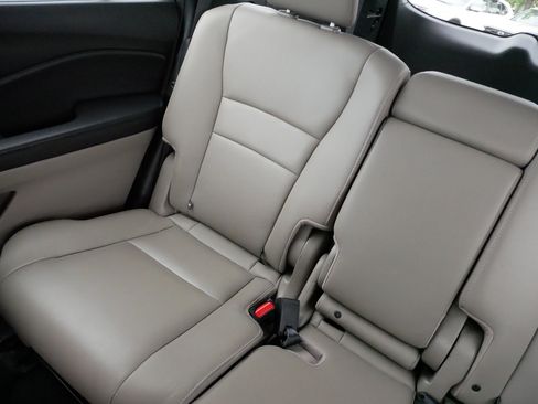 Used 2016 Honda Pilot EX-L image 12