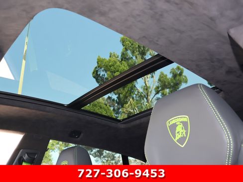 Used 2023 Lamborghini Urus S AWD/4WD image 5