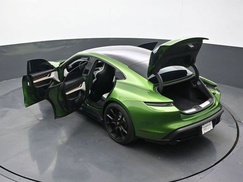 Certified 2022 Porsche Taycan GTS image 30