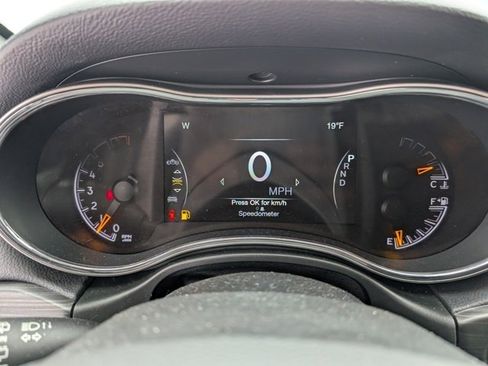 Used 2020 Jeep Grand Cherokee Limited w/ Premium Lighting Group image 14