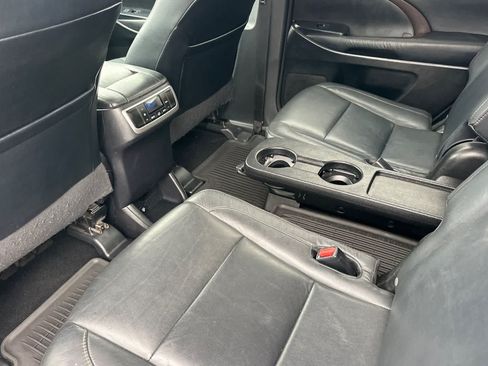 Used 2015 Toyota Highlander XLE FWD image 5