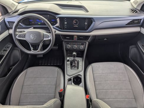 Used 2022 Volkswagen Taos SE w/ IQ.Drive SE Package image 12