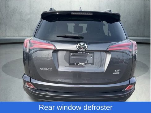 Used 2017 Toyota RAV4 LE image 4