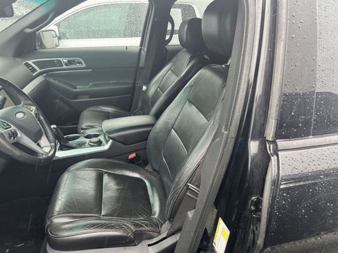 Used 2011 Ford Explorer XLT w/ 202A Rapid Spec Order Code AWD/4WD image 11