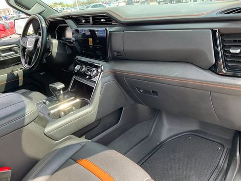 Used 2024 GMC Sierra 1500 AT4 w/ AT4 Premium Package image 20