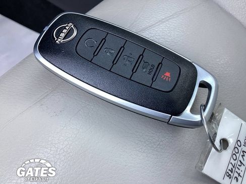 Used 2023 Nissan Rogue SL w/ SL Premium Package FWD image 28