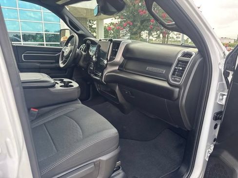 Used 2025 RAM 2500 4x4 Crew Cab image 12