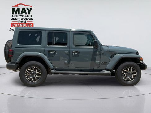 New 2026 Jeep Wrangler Unlimited Sahara w/ Safety Group AWD/4WD image 8