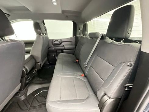 Used 2019 Chevrolet Silverado 1500 Custom w/ Custom Convenience Package AWD/4WD image 7