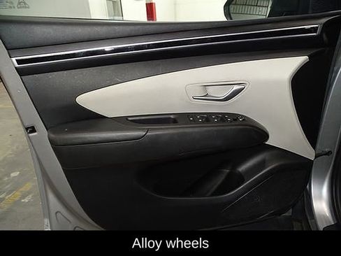 Used 2023 Hyundai Tucson SEL image 16